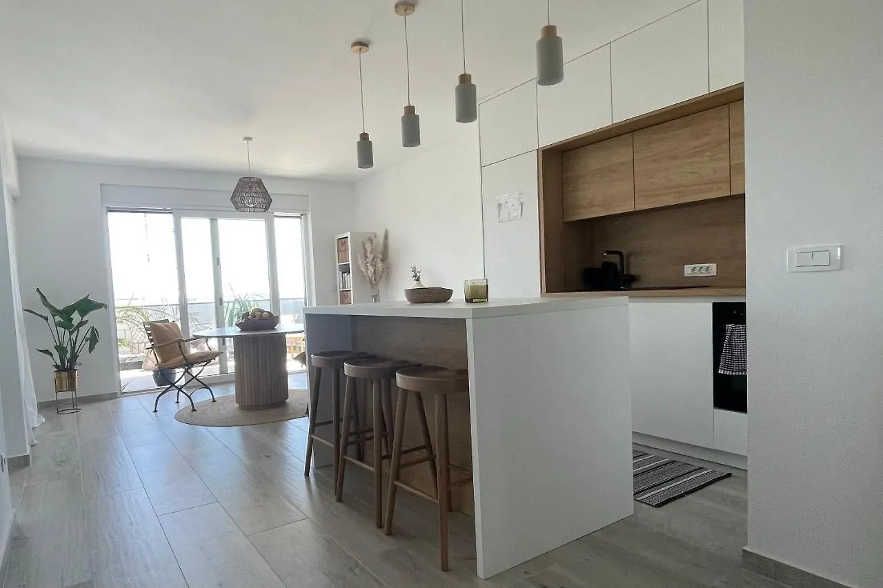 Apartment Cozy Loft Studio With Rooftop Seaview & Pool Okrug Gornji