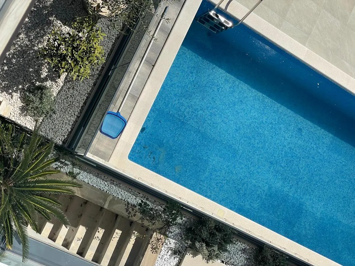 Cozy Loft Studio With Rooftop Seaview & Pool Okrug Gornji Apartment
