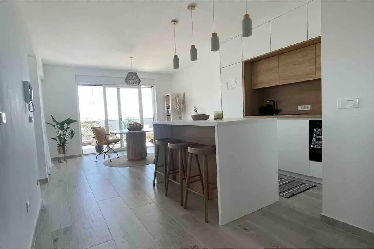 Cozy Loft Studio With Rooftop Seaview & Pool Okrug Gornji 0*,