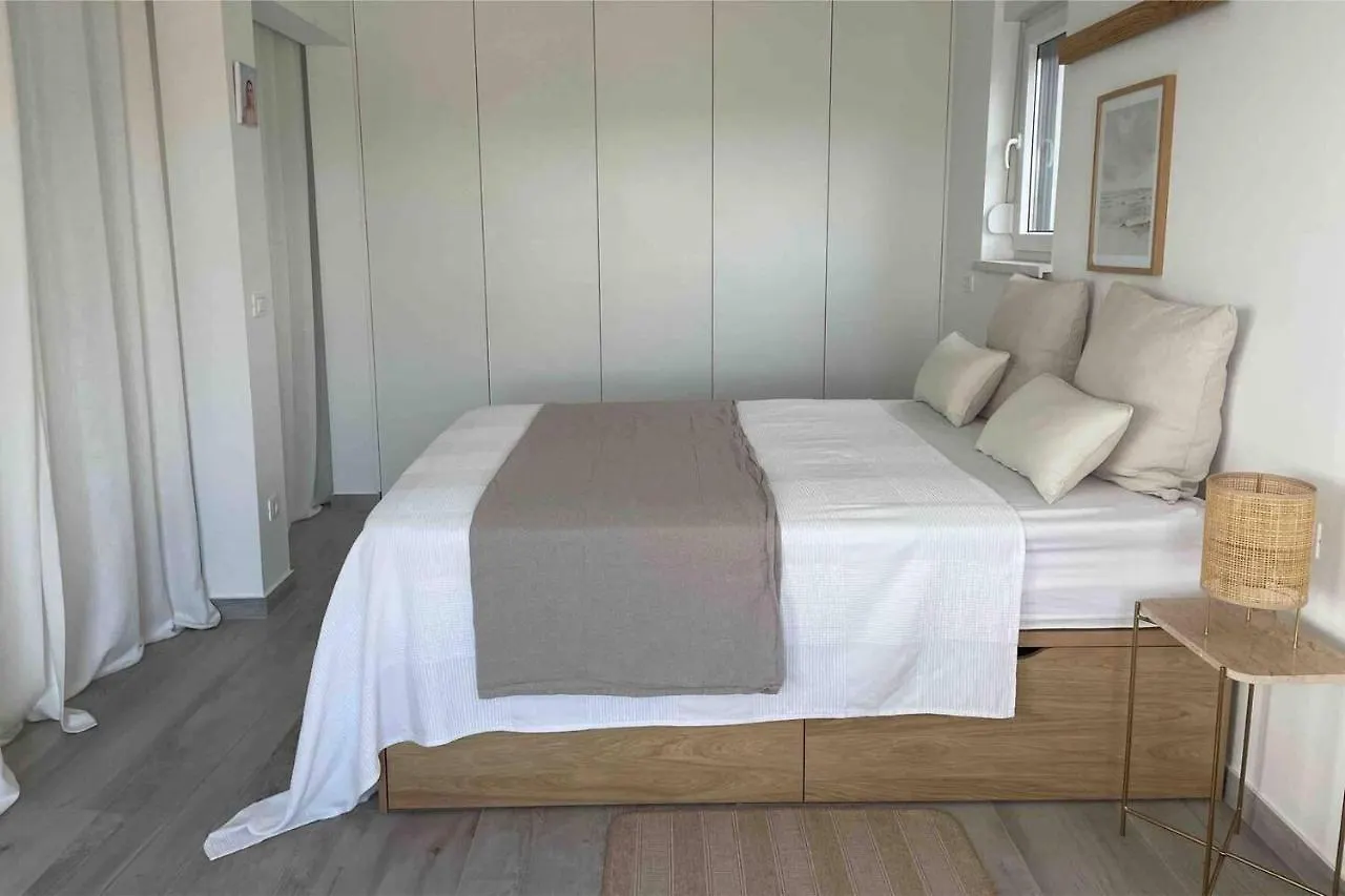Apartment Cozy Loft Studio With Rooftop Seaview & Pool Okrug Gornji