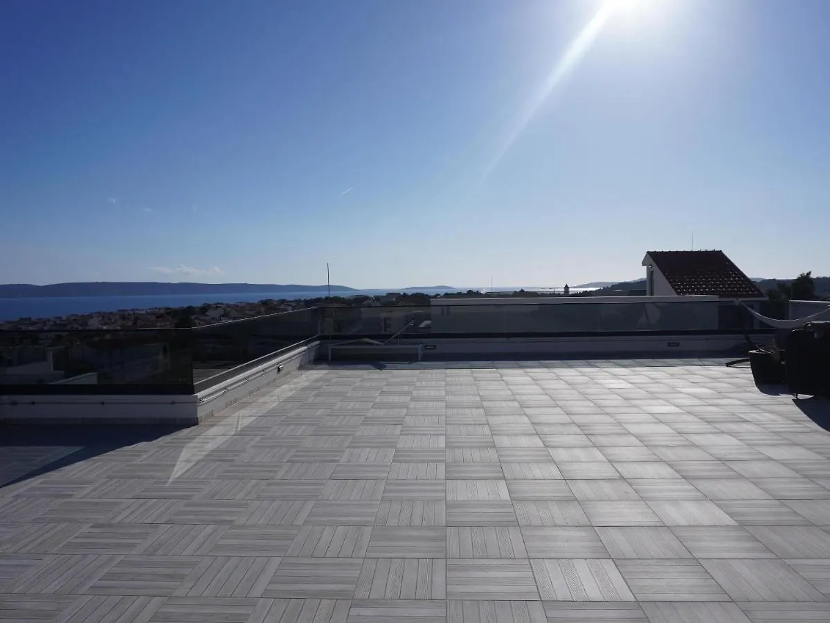 Cozy Loft Studio With Rooftop Seaview & Pool Okrug Gornji